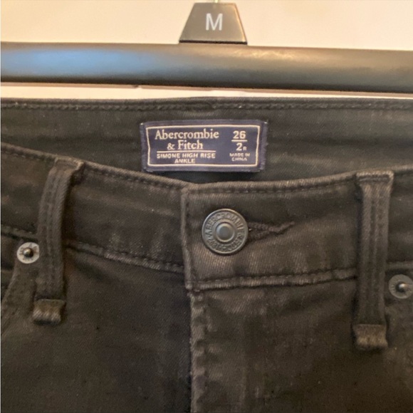 Abercrombie Black High Rise Ankle Skinny Jeans - Picture 5 of 5